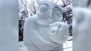 Illinois’ top snow sculpting team on its way to Lake Geneva