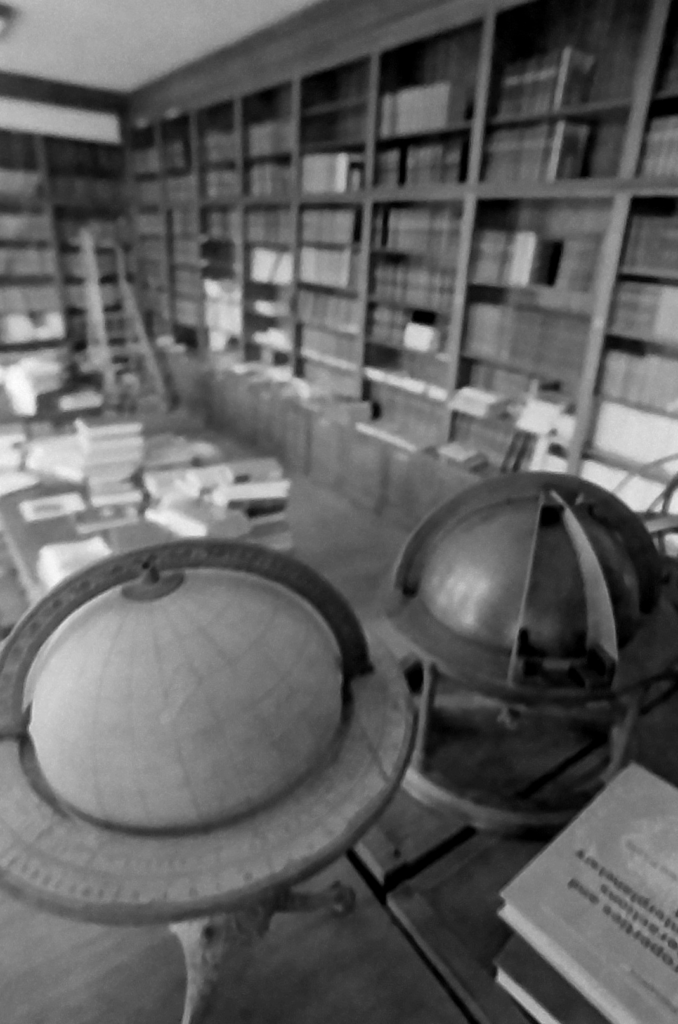 The library at Yerkes Observatory in Williams Bay. Dan Plutchak photo.