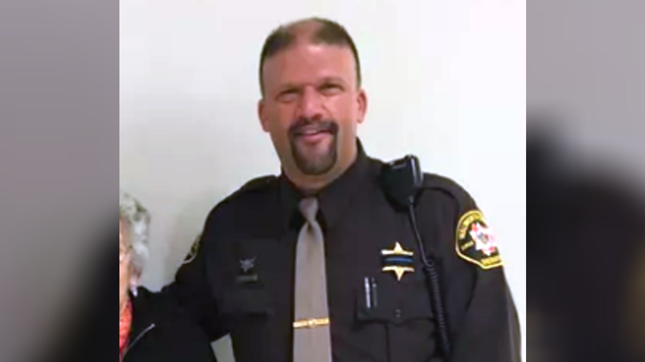 Walworth County deputy returns home to continue recovery from injuries ...