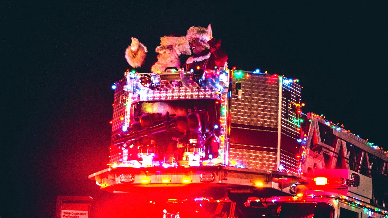 Christmas and holiday parades in Lake Geneva, Delavan, Elkhorn and Walworth County